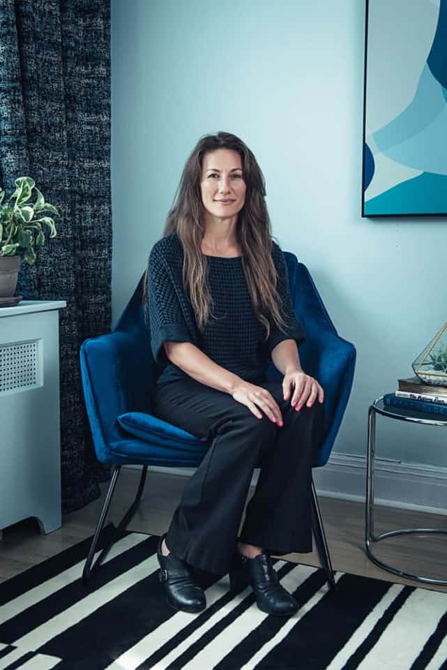 Alisa Heart, guide spirituel et de pouvoir personnel, spécialisée en guérison énergétique et intégration psychédélique.