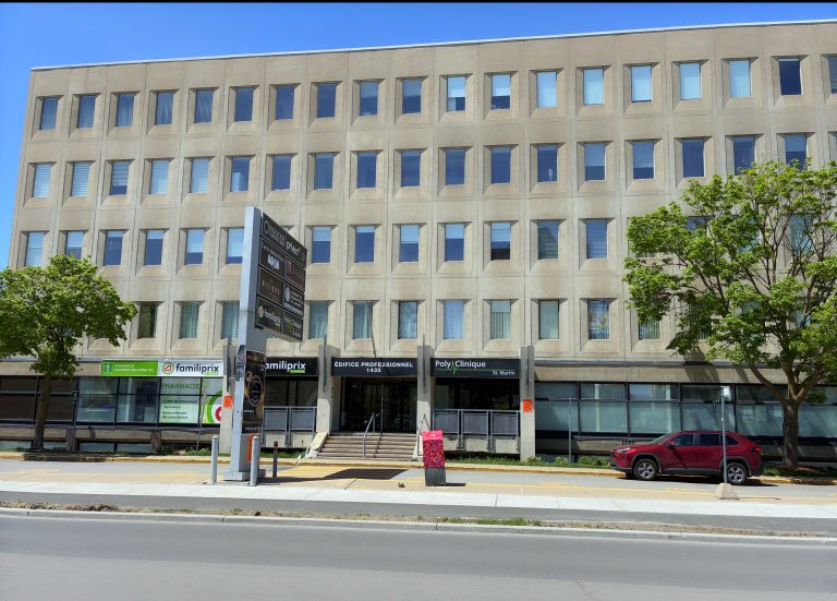 extérieur de la clinique de thérapie à Laval